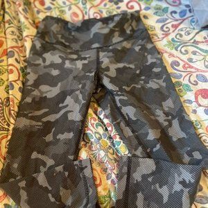 capri camo athletic legging